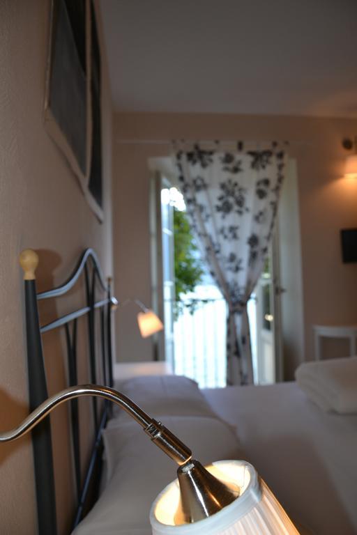 كانوبيو B&B Le Darsene الغرفة الصورة