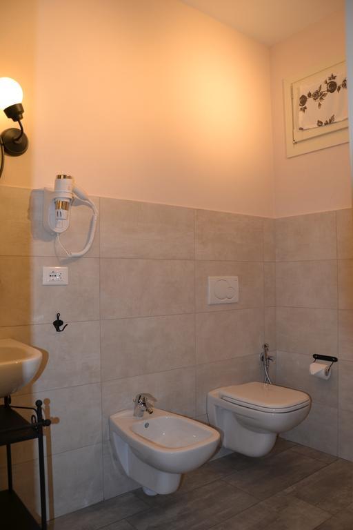 كانوبيو B&B Le Darsene الغرفة الصورة