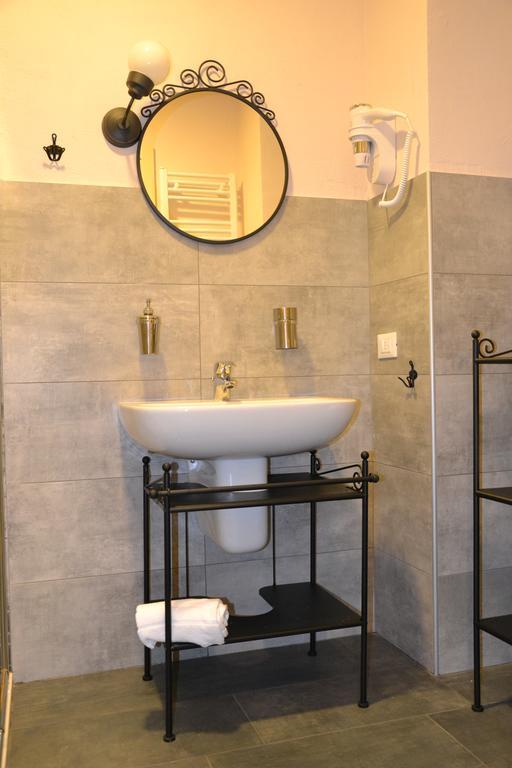 كانوبيو B&B Le Darsene الغرفة الصورة